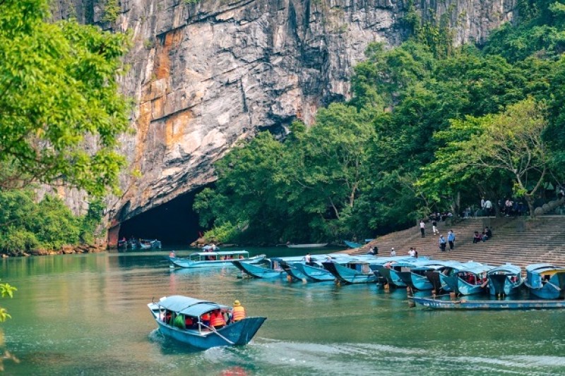 Phong Nha: Bình dị giữa di sản.