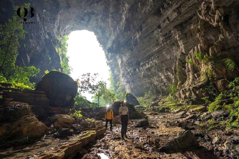 hang tiên nhìn từ trong ra ngoài