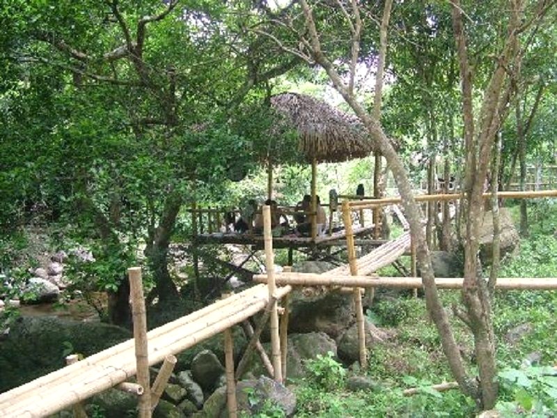 nghỉ ngơi tại chòi