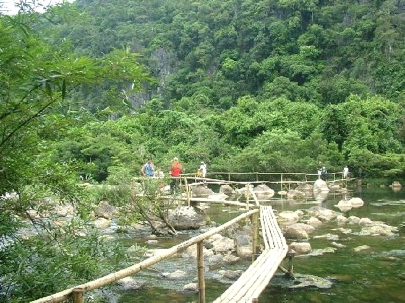 check-in núi rừng