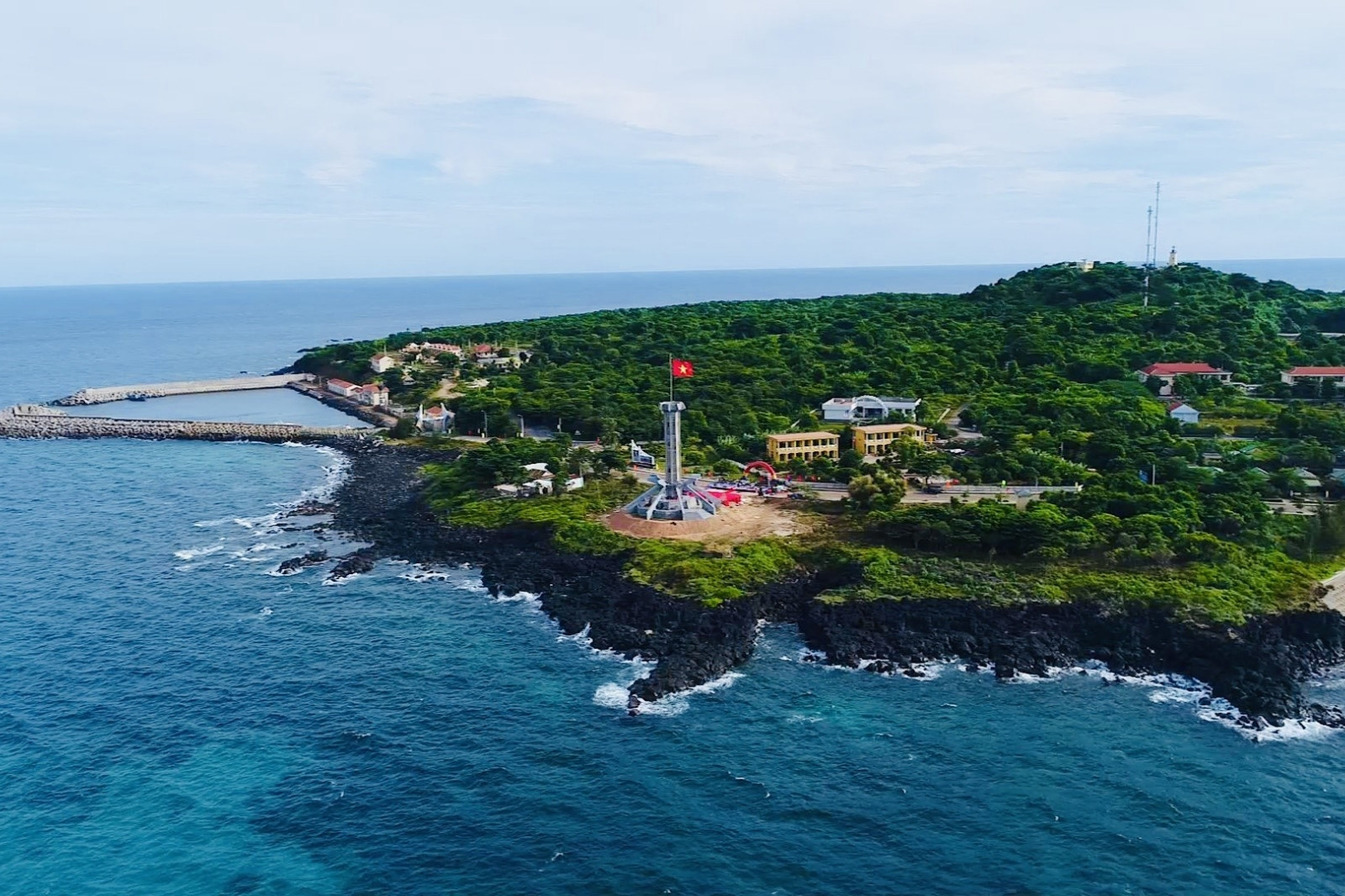 Quảng Trị: Vùng đất anh hùng, giàu tiềm năng 9 Con-co-du-lich-bien-dao-quang-tri