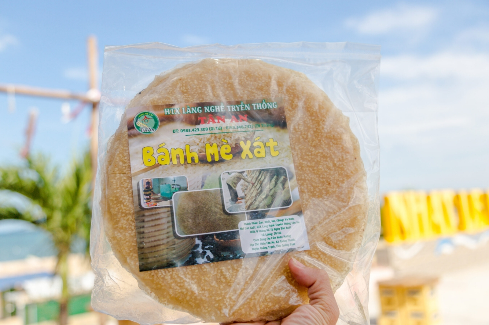 Top 10+ món đặc sản Quảng Bình nổi tiếng làm say đắm du khách 17 Banh-trang-tan-an-quang-binh