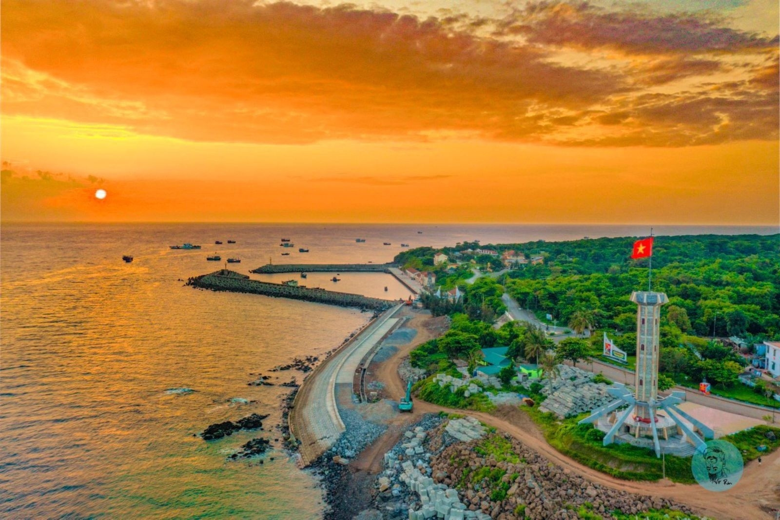 Hoàng hôn trên đảo Cồn Cỏ