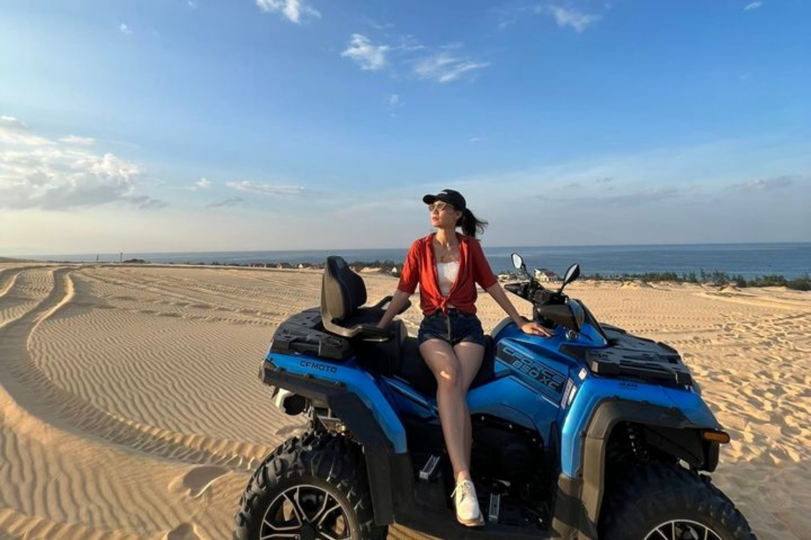 Bí kíp chụp ảnh "sống ảo" cực chất tại đồi cát và biển Quang Phú 5 Check-in tại đồi cát Quang Phú