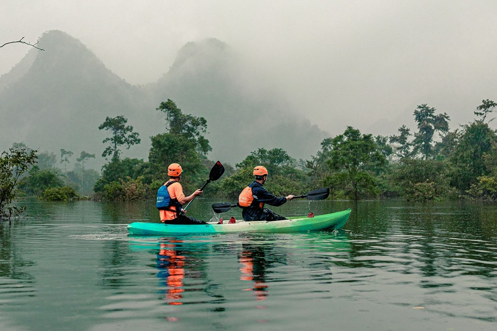 Thung lũng Hung Trâu vào mùa mưa 